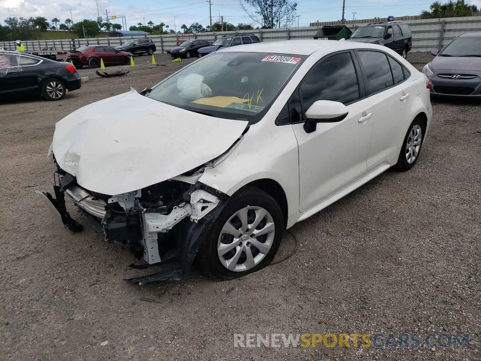 2 Photograph of a damaged car JTDEPRAE9LJ082132 TOYOTA COROLLA 2020