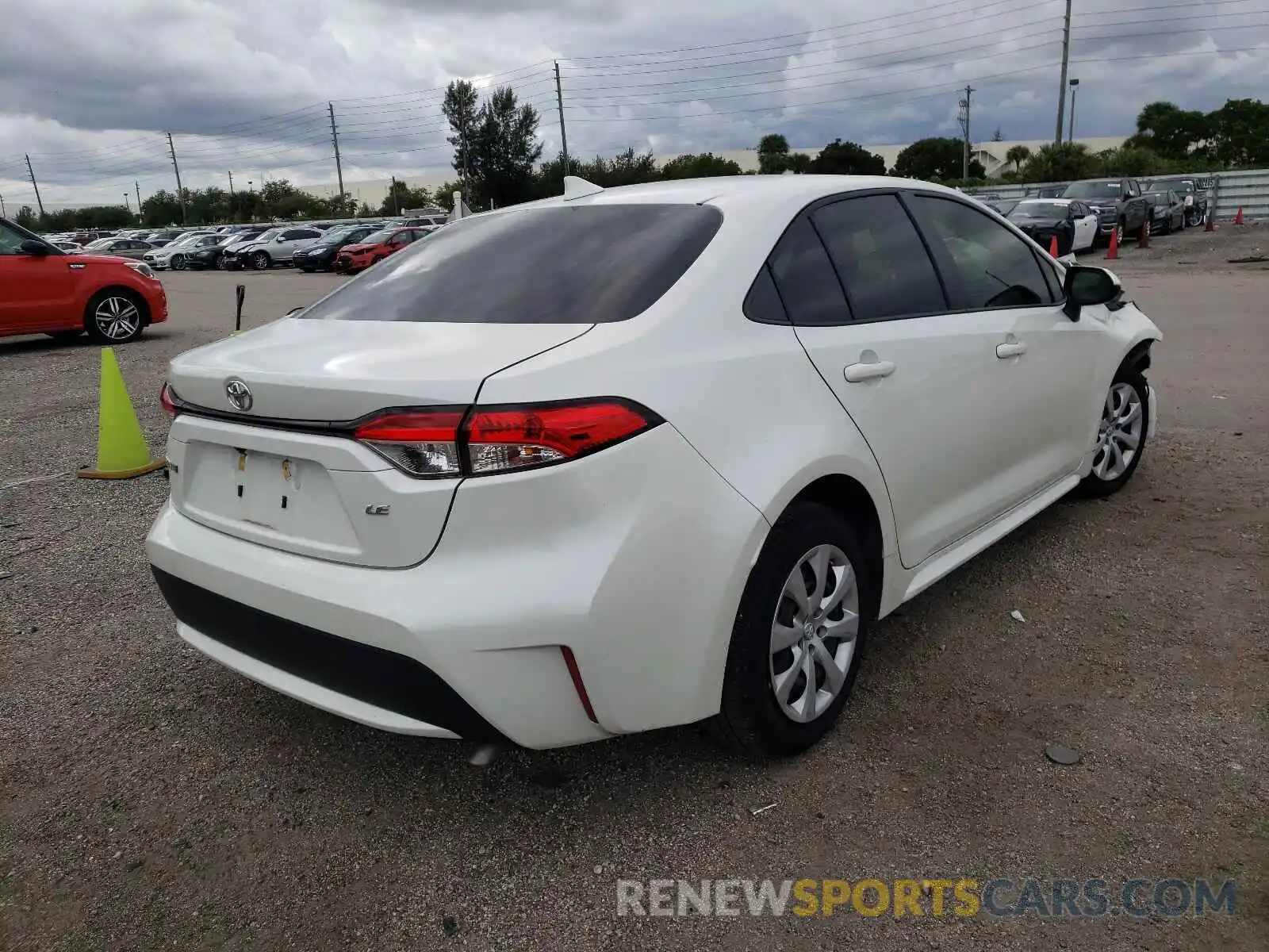 4 Photograph of a damaged car JTDEPRAE9LJ082132 TOYOTA COROLLA 2020