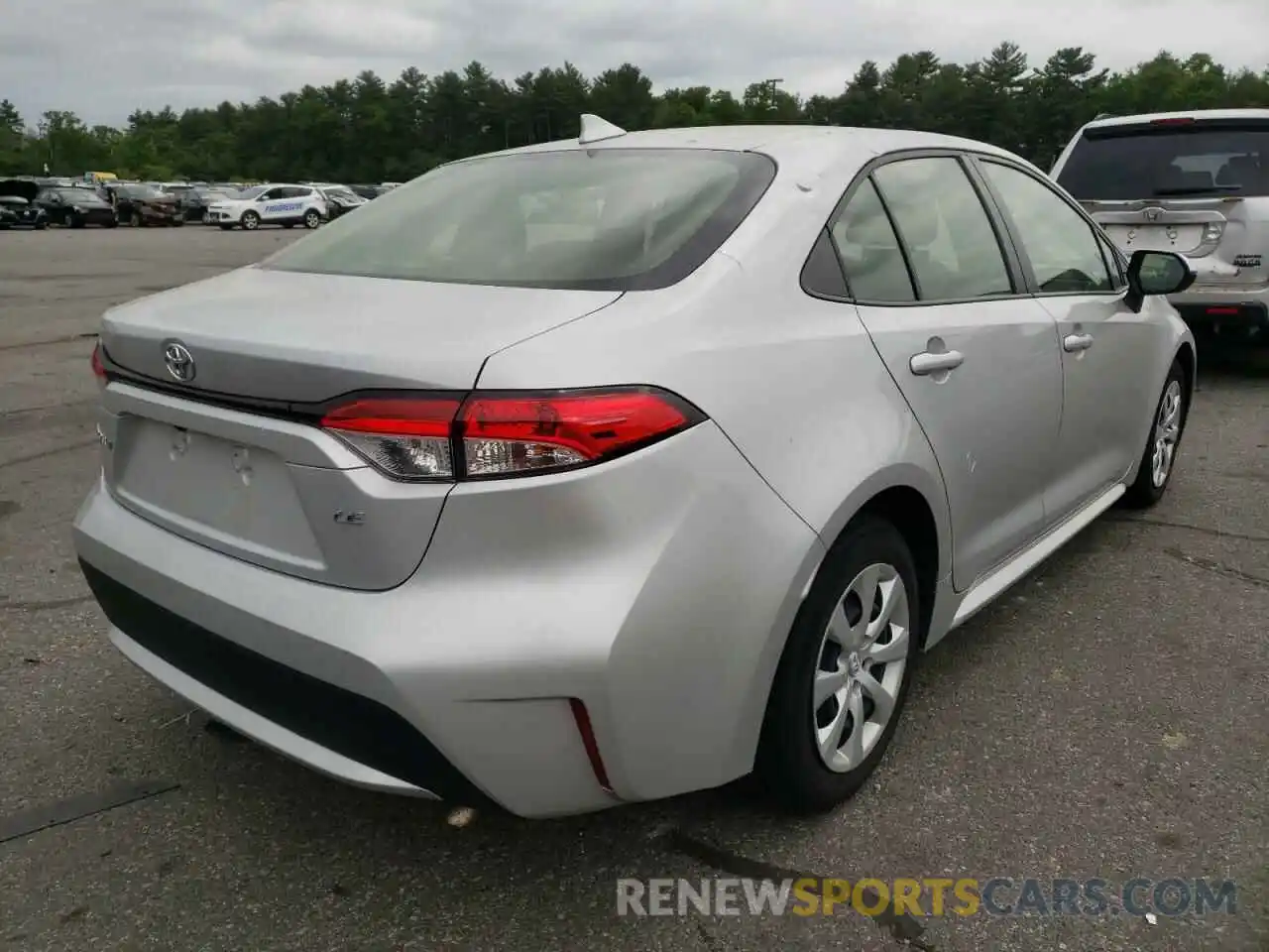 4 Photograph of a damaged car JTDEPRAE9LJ083264 TOYOTA COROLLA 2020