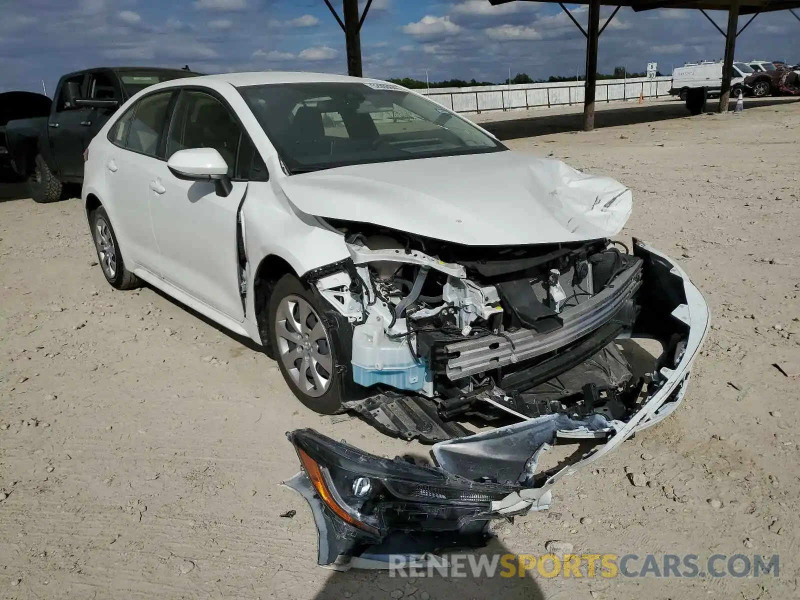 1 Photograph of a damaged car JTDEPRAE9LJ084463 TOYOTA COROLLA 2020