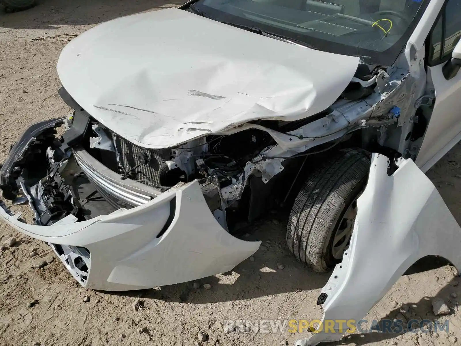 9 Photograph of a damaged car JTDEPRAE9LJ084463 TOYOTA COROLLA 2020