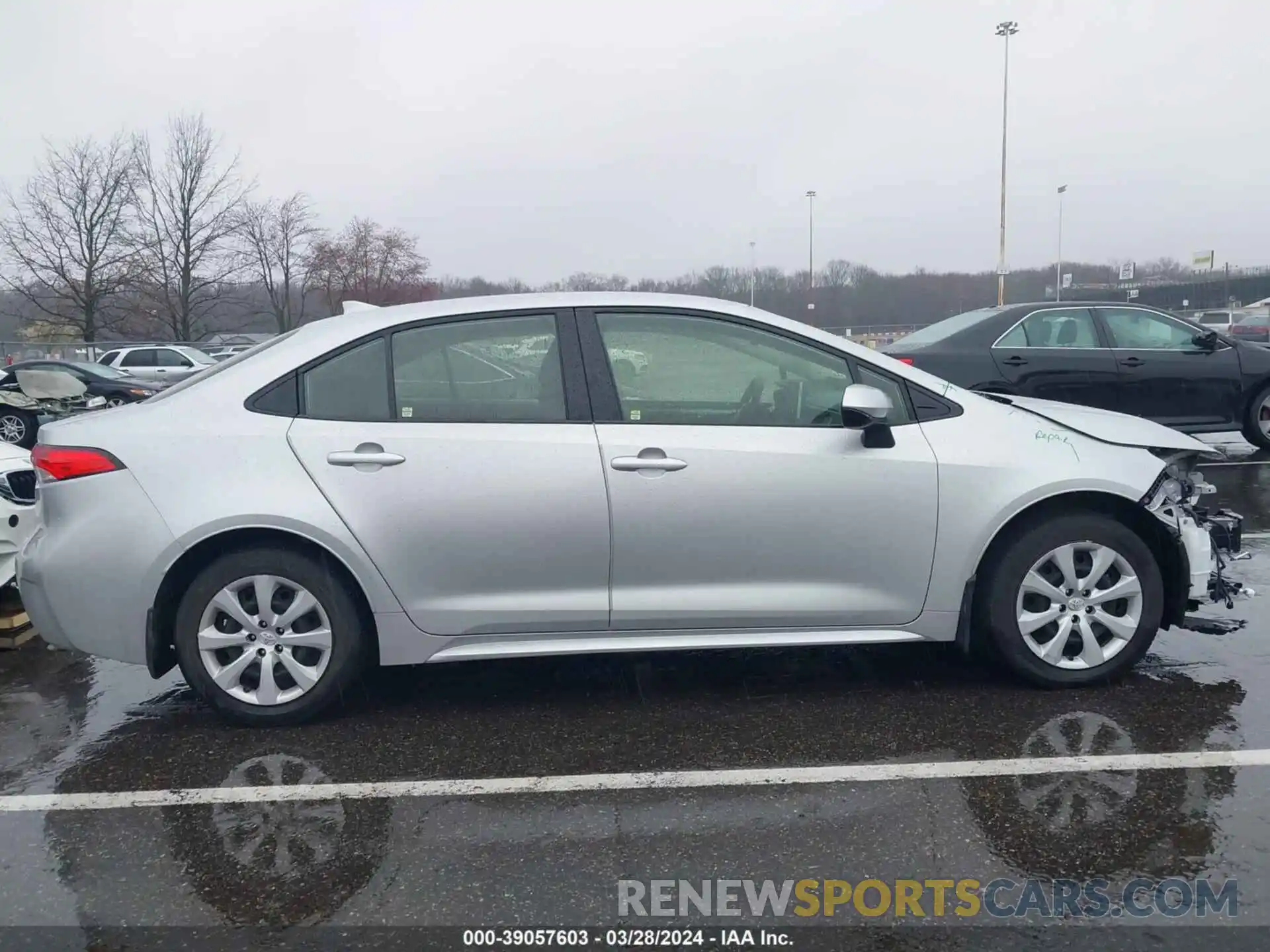 13 Photograph of a damaged car JTDEPRAE9LJ085130 TOYOTA COROLLA 2020