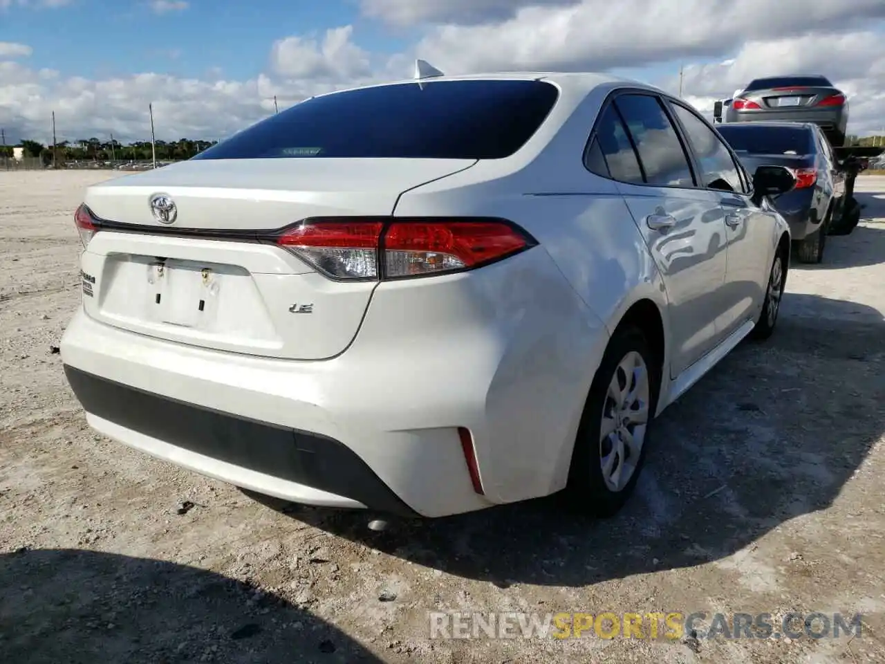 4 Photograph of a damaged car JTDEPRAE9LJ085953 TOYOTA COROLLA 2020