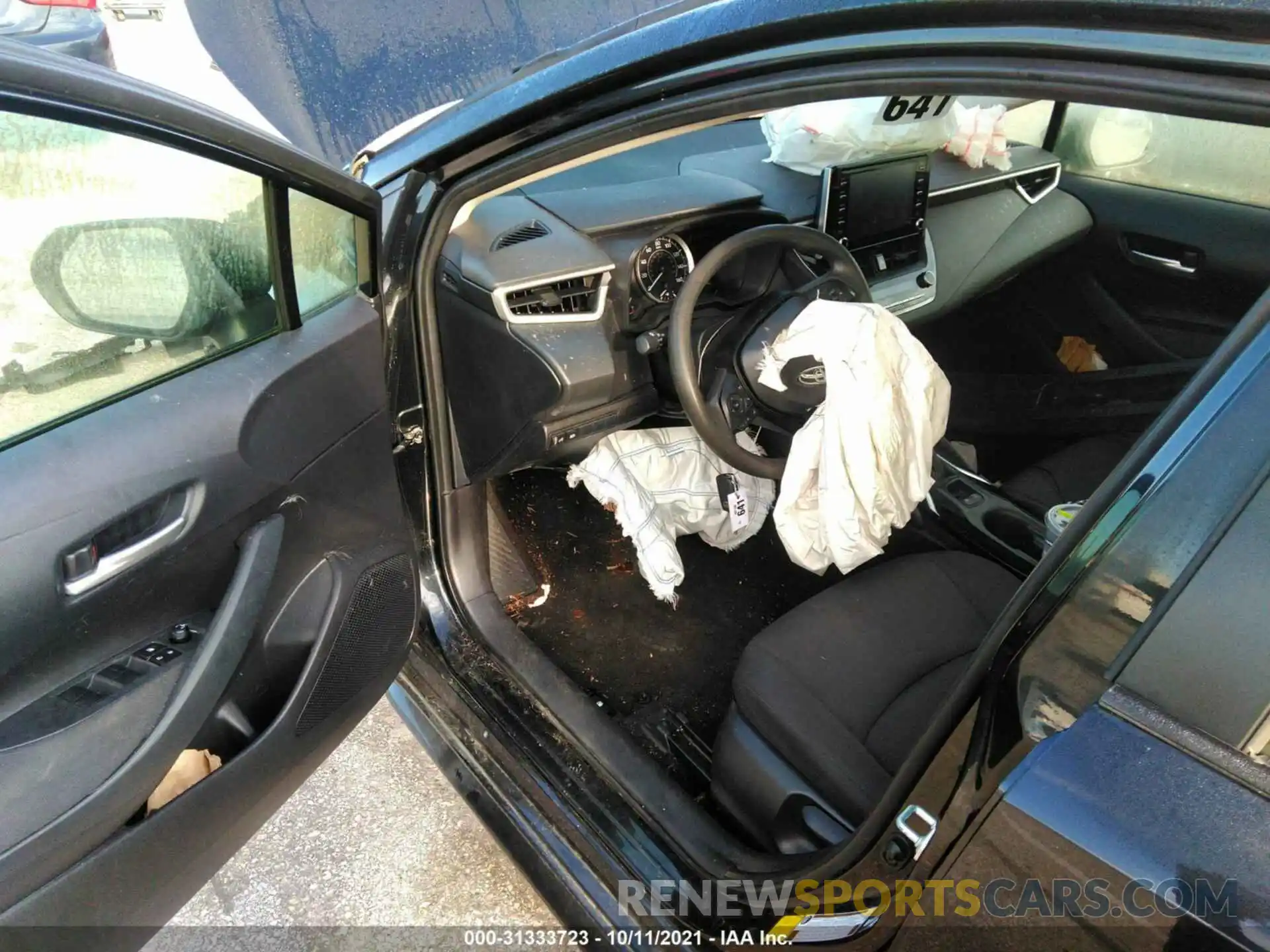 5 Photograph of a damaged car JTDEPRAE9LJ086004 TOYOTA COROLLA 2020