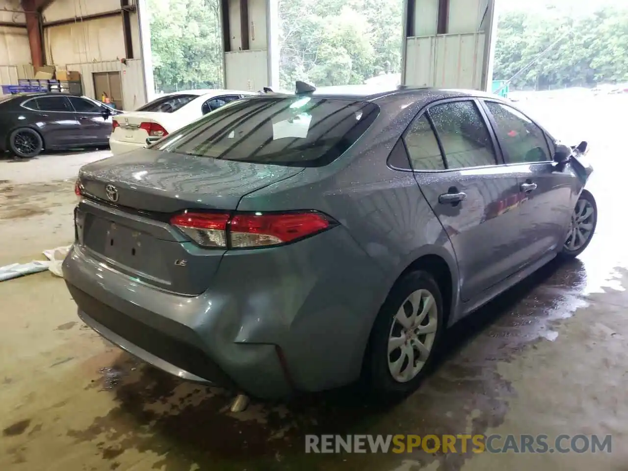 4 Photograph of a damaged car JTDEPRAE9LJ089677 TOYOTA COROLLA 2020