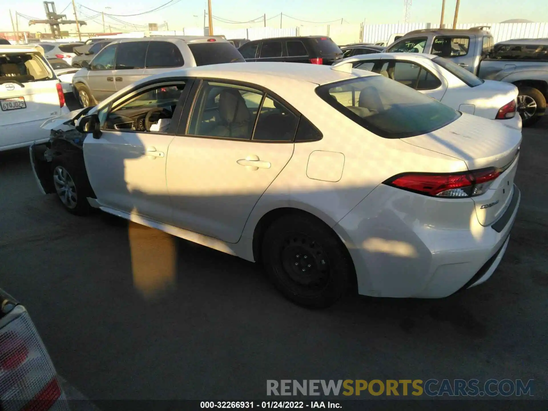 3 Photograph of a damaged car JTDEPRAE9LJ091669 TOYOTA COROLLA 2020