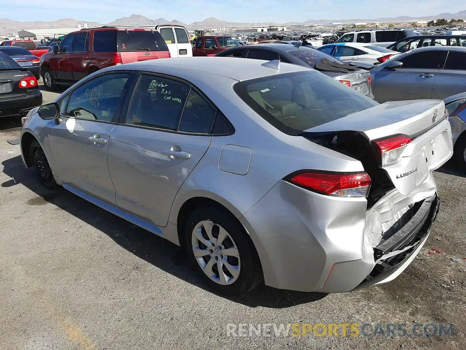 3 Photograph of a damaged car JTDEPRAE9LJ094524 TOYOTA COROLLA 2020