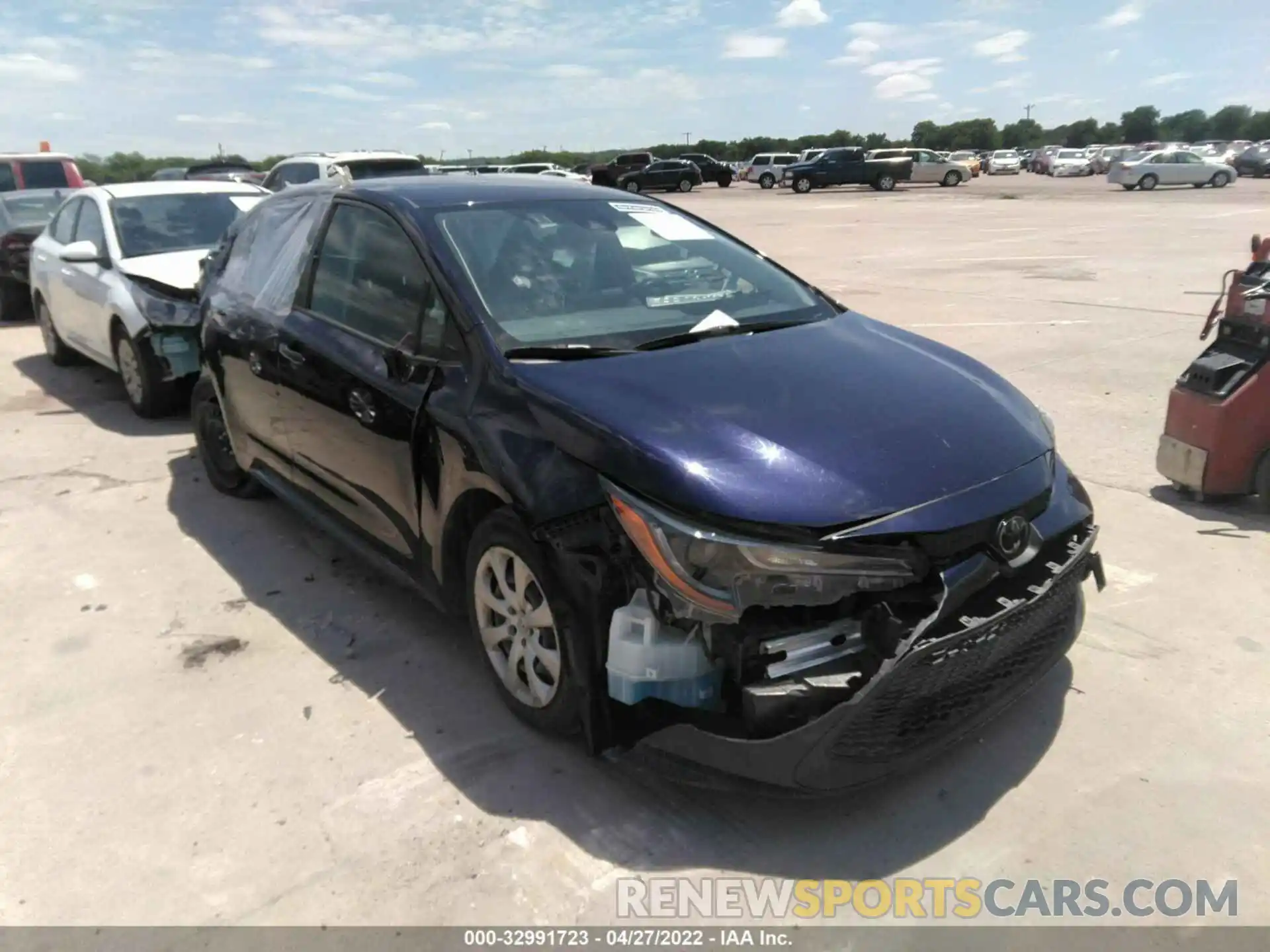 1 Photograph of a damaged car JTDEPRAE9LJ096595 TOYOTA COROLLA 2020