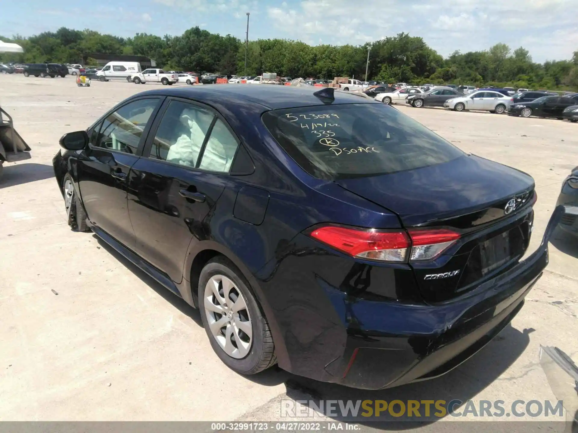 3 Photograph of a damaged car JTDEPRAE9LJ096595 TOYOTA COROLLA 2020