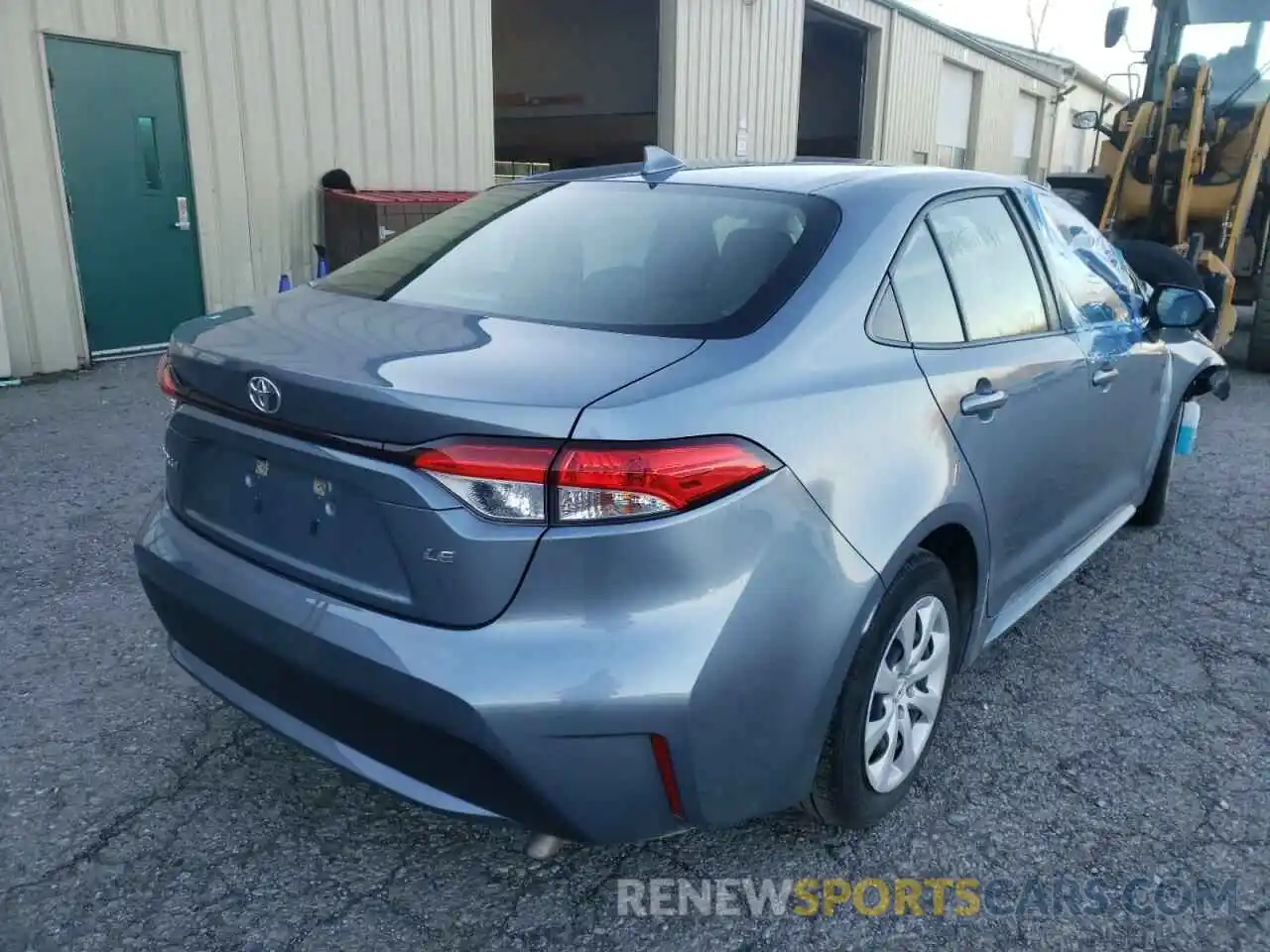 4 Photograph of a damaged car JTDEPRAE9LJ096676 TOYOTA COROLLA 2020