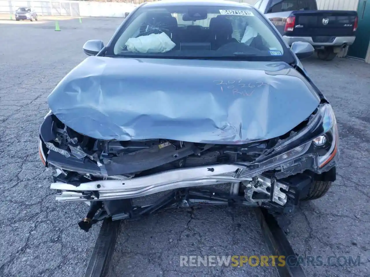 7 Photograph of a damaged car JTDEPRAE9LJ096676 TOYOTA COROLLA 2020