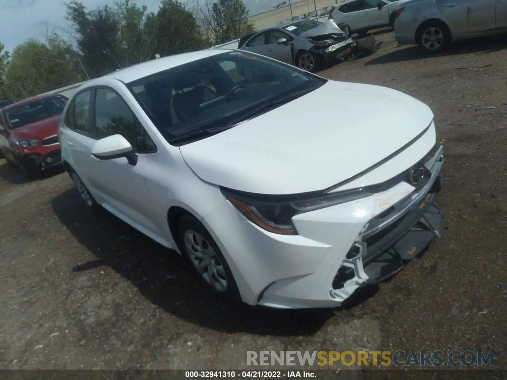 1 Photograph of a damaged car JTDEPRAE9LJ096693 TOYOTA COROLLA 2020