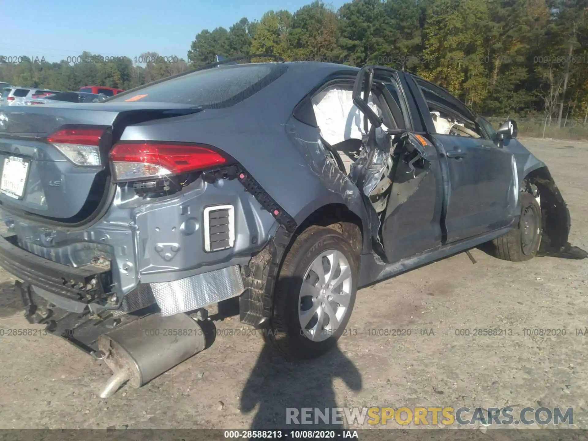 4 Photograph of a damaged car JTDEPRAE9LJ097374 TOYOTA COROLLA 2020