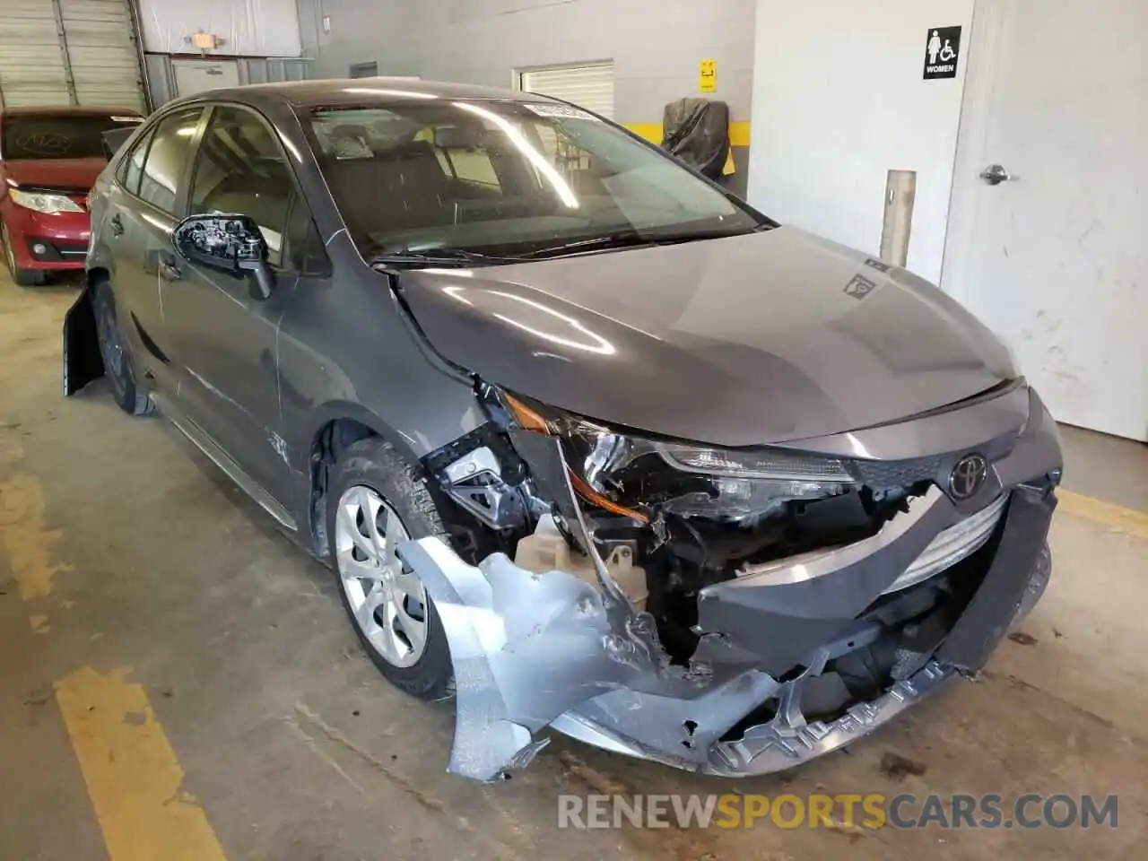 1 Photograph of a damaged car JTDEPRAE9LJ097939 TOYOTA COROLLA 2020