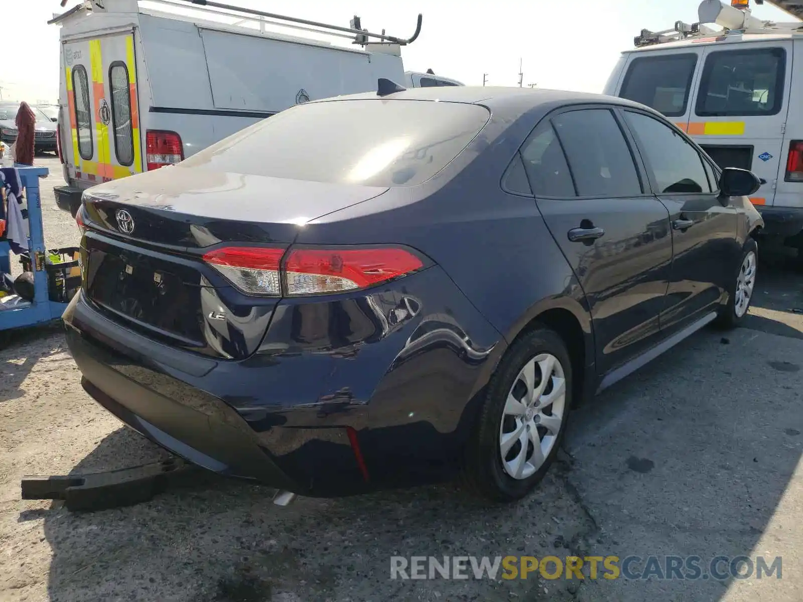 4 Photograph of a damaged car JTDEPRAE9LJ098525 TOYOTA COROLLA 2020