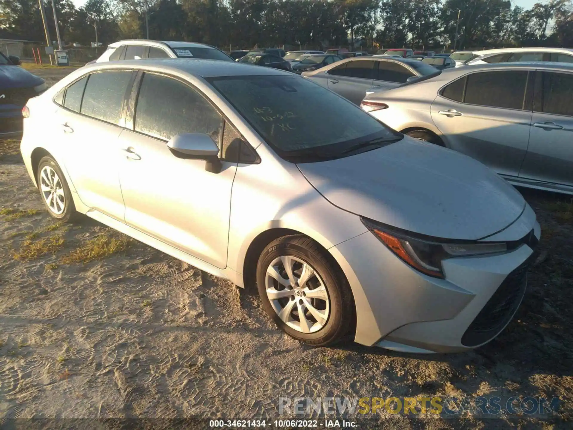 1 Photograph of a damaged car JTDEPRAE9LJ098735 TOYOTA COROLLA 2020