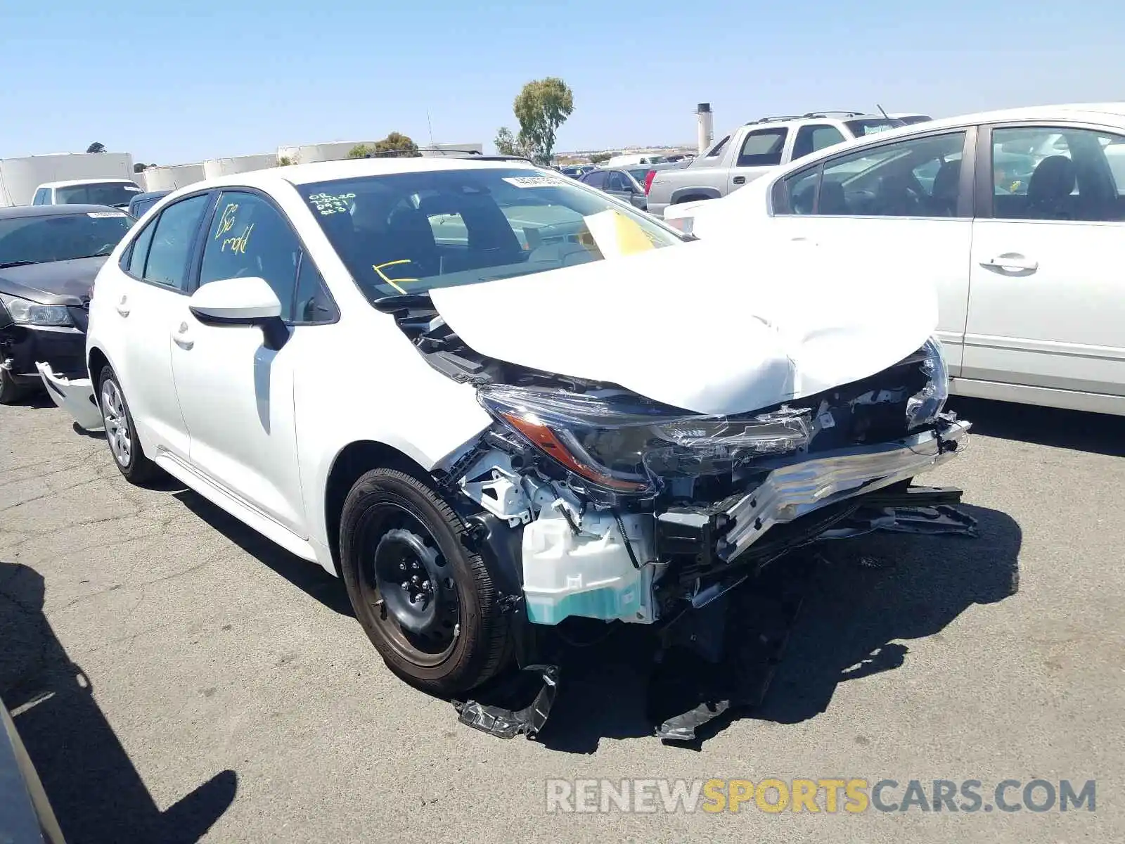 1 Photograph of a damaged car JTDEPRAE9LJ098931 TOYOTA COROLLA 2020