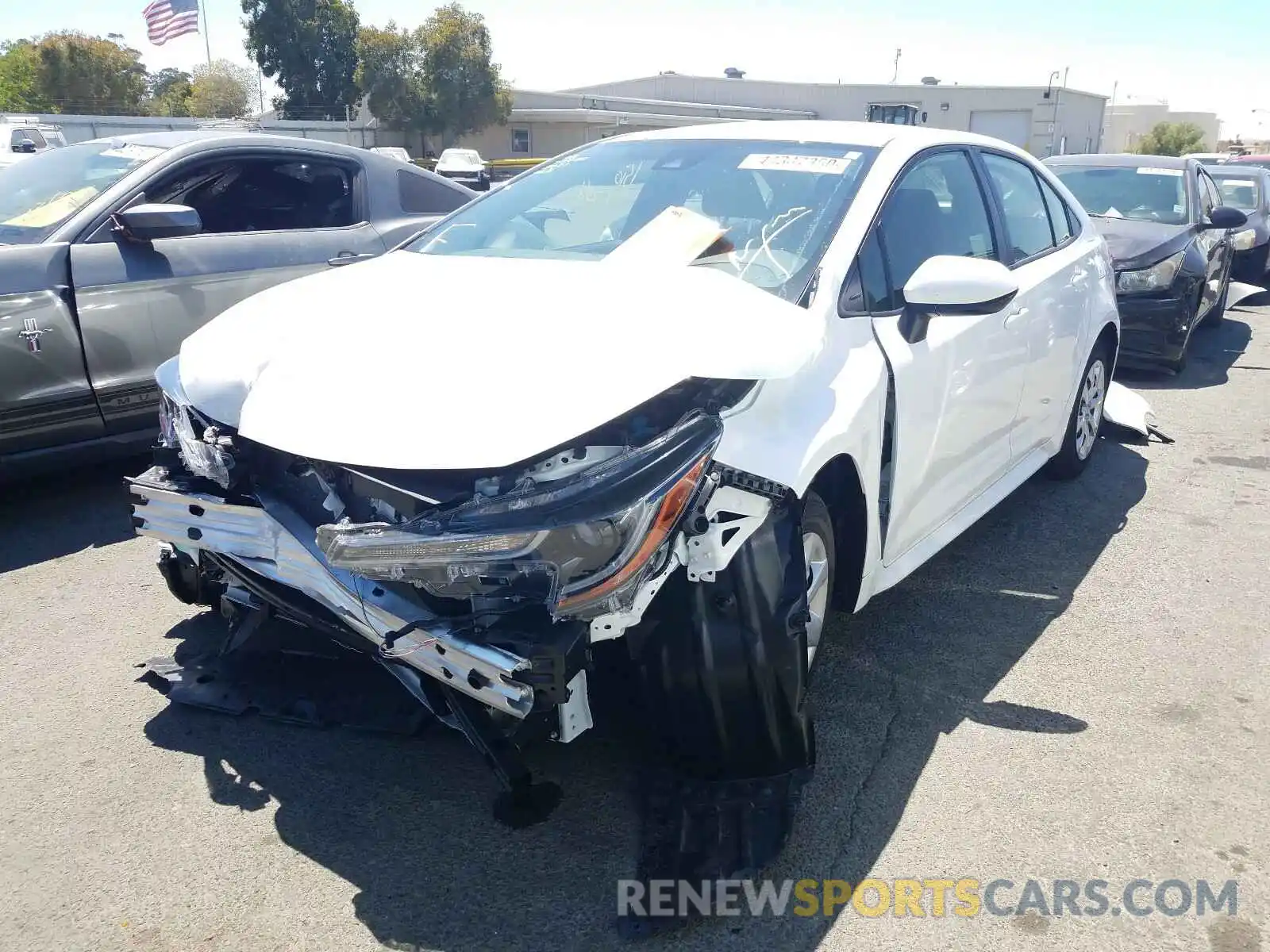 2 Photograph of a damaged car JTDEPRAE9LJ098931 TOYOTA COROLLA 2020