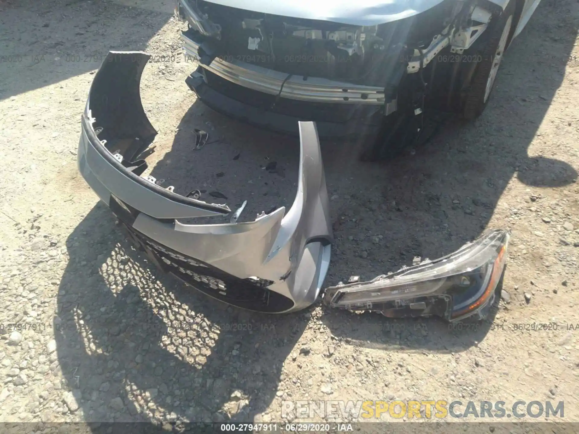 12 Photograph of a damaged car JTDEPRAE9LJ098962 TOYOTA COROLLA 2020