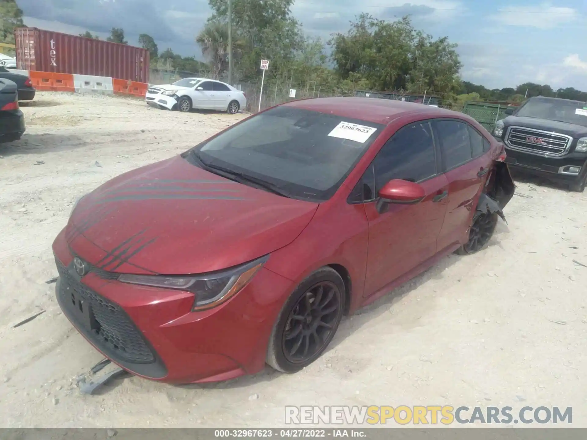 2 Photograph of a damaged car JTDEPRAE9LJ099514 TOYOTA COROLLA 2020