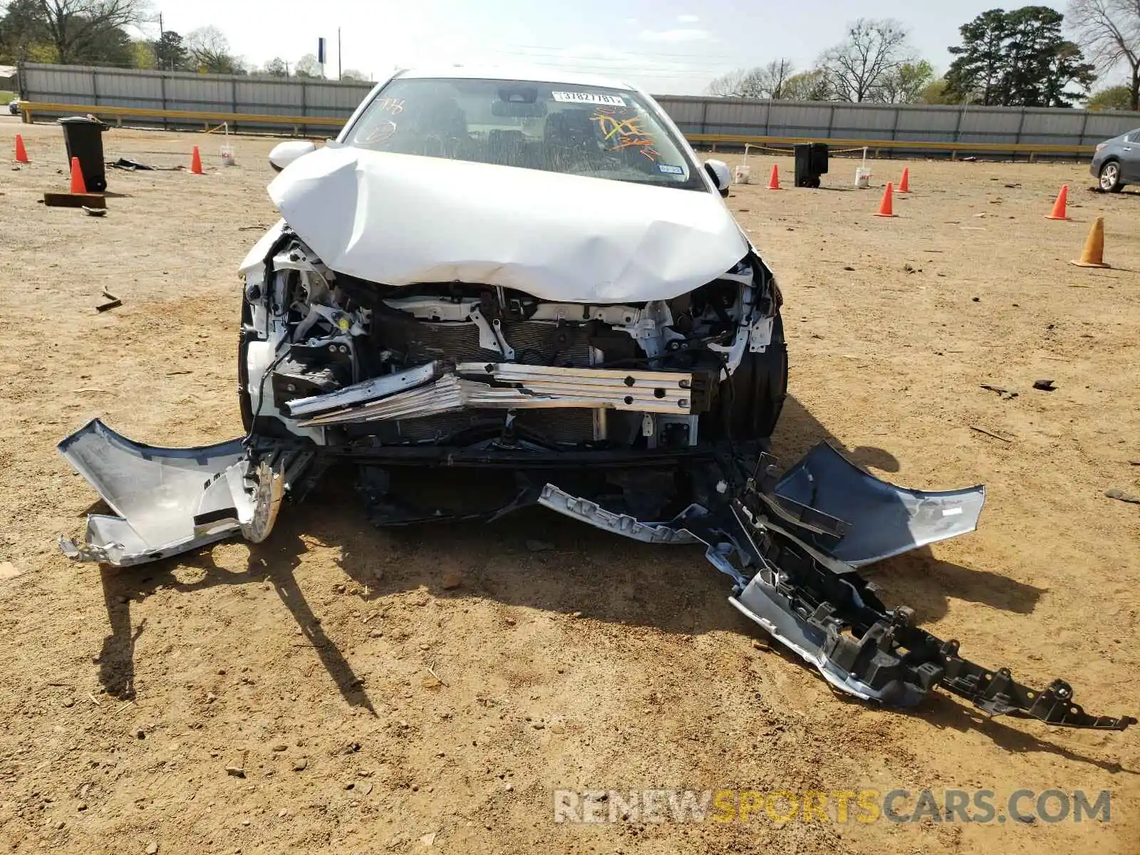 9 Photograph of a damaged car JTDEPRAE9LJ100273 TOYOTA COROLLA 2020