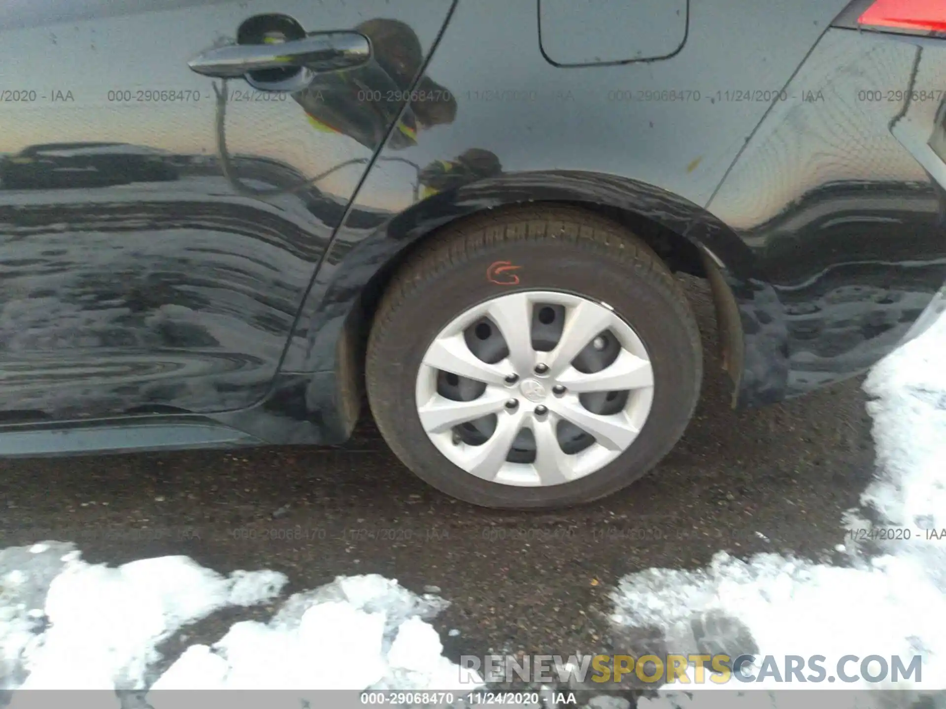 13 Photograph of a damaged car JTDEPRAE9LJ101780 TOYOTA COROLLA 2020