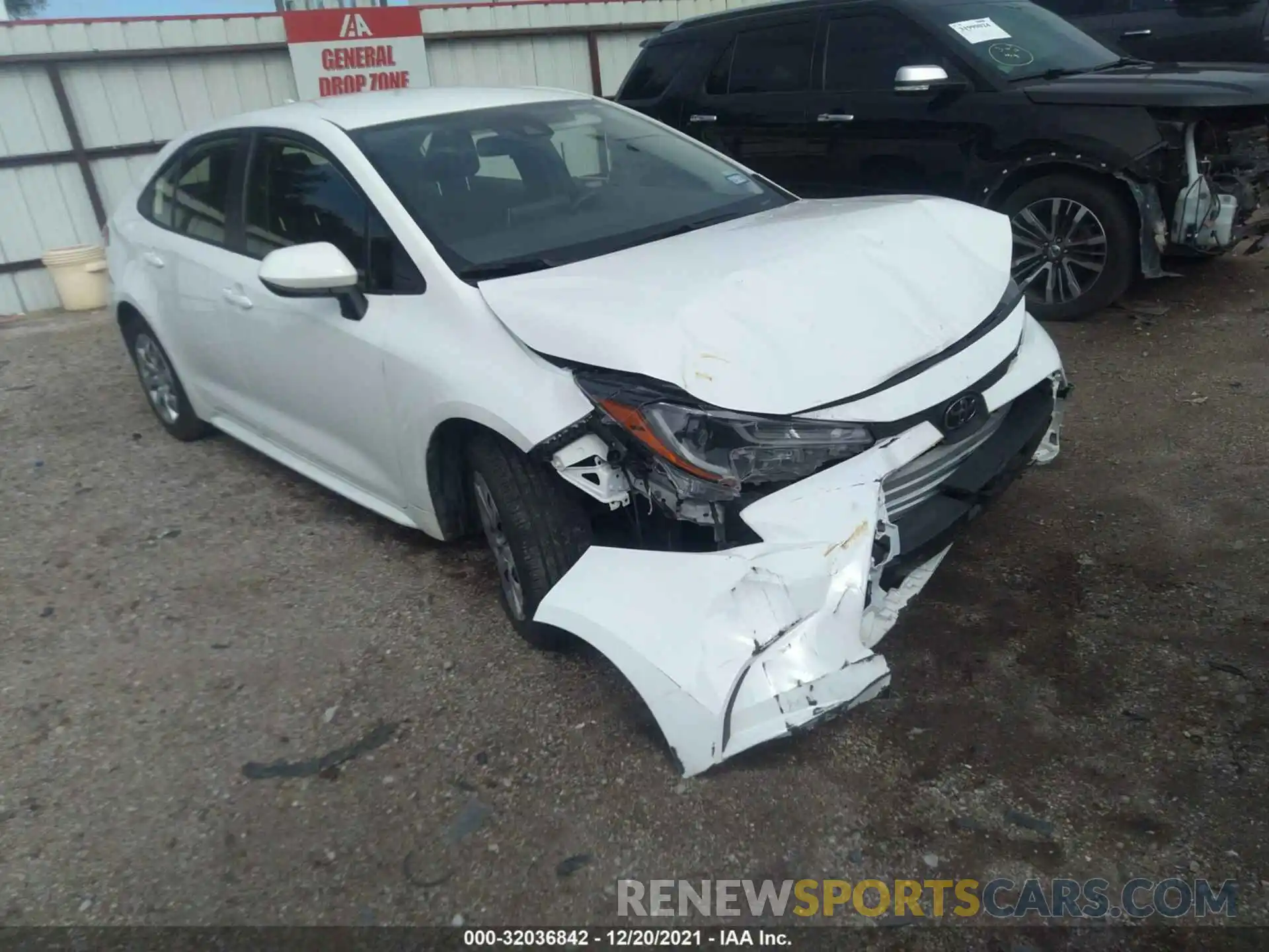 1 Photograph of a damaged car JTDEPRAE9LJ102587 TOYOTA COROLLA 2020