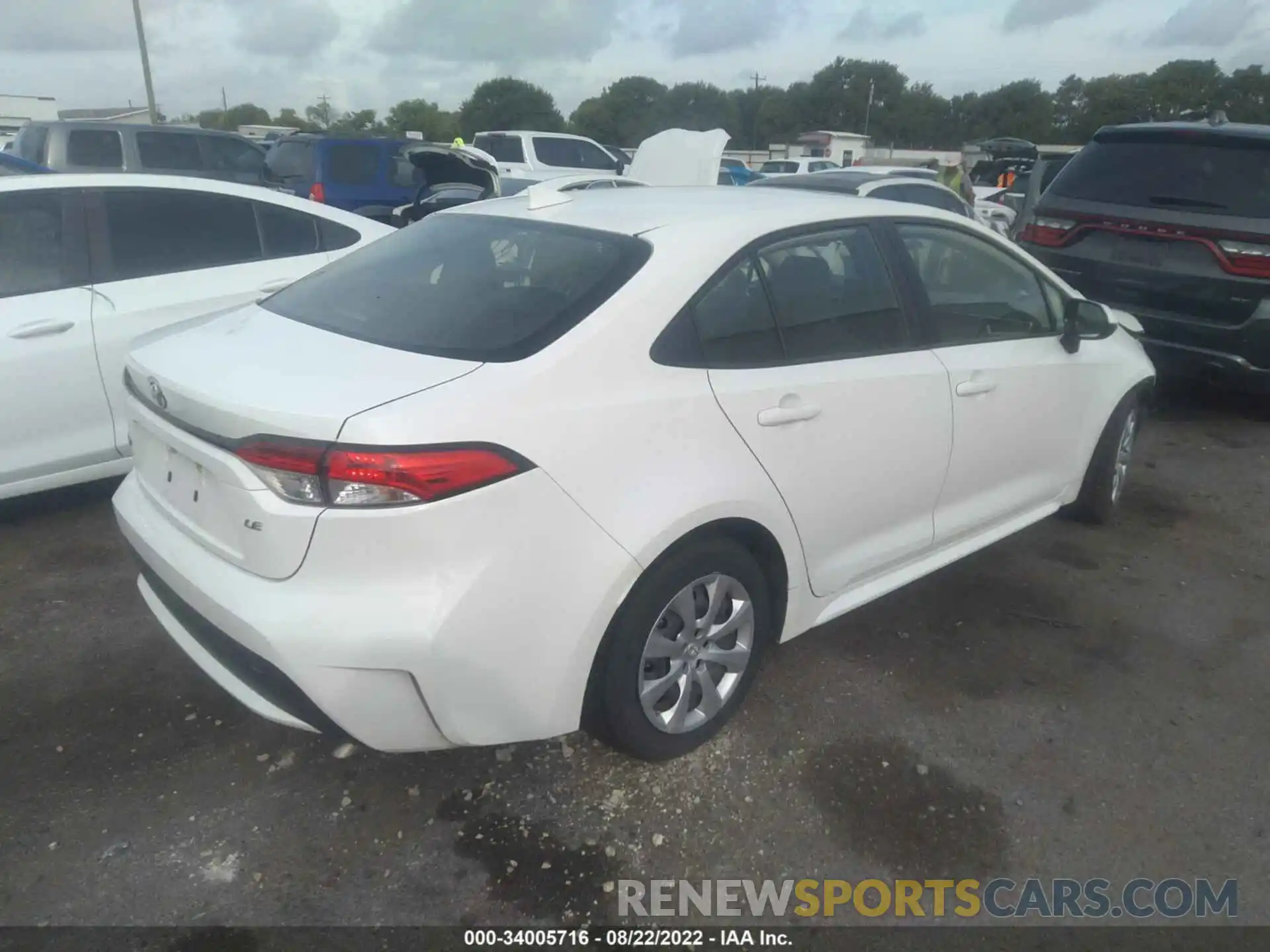 4 Photograph of a damaged car JTDEPRAE9LJ102914 TOYOTA COROLLA 2020