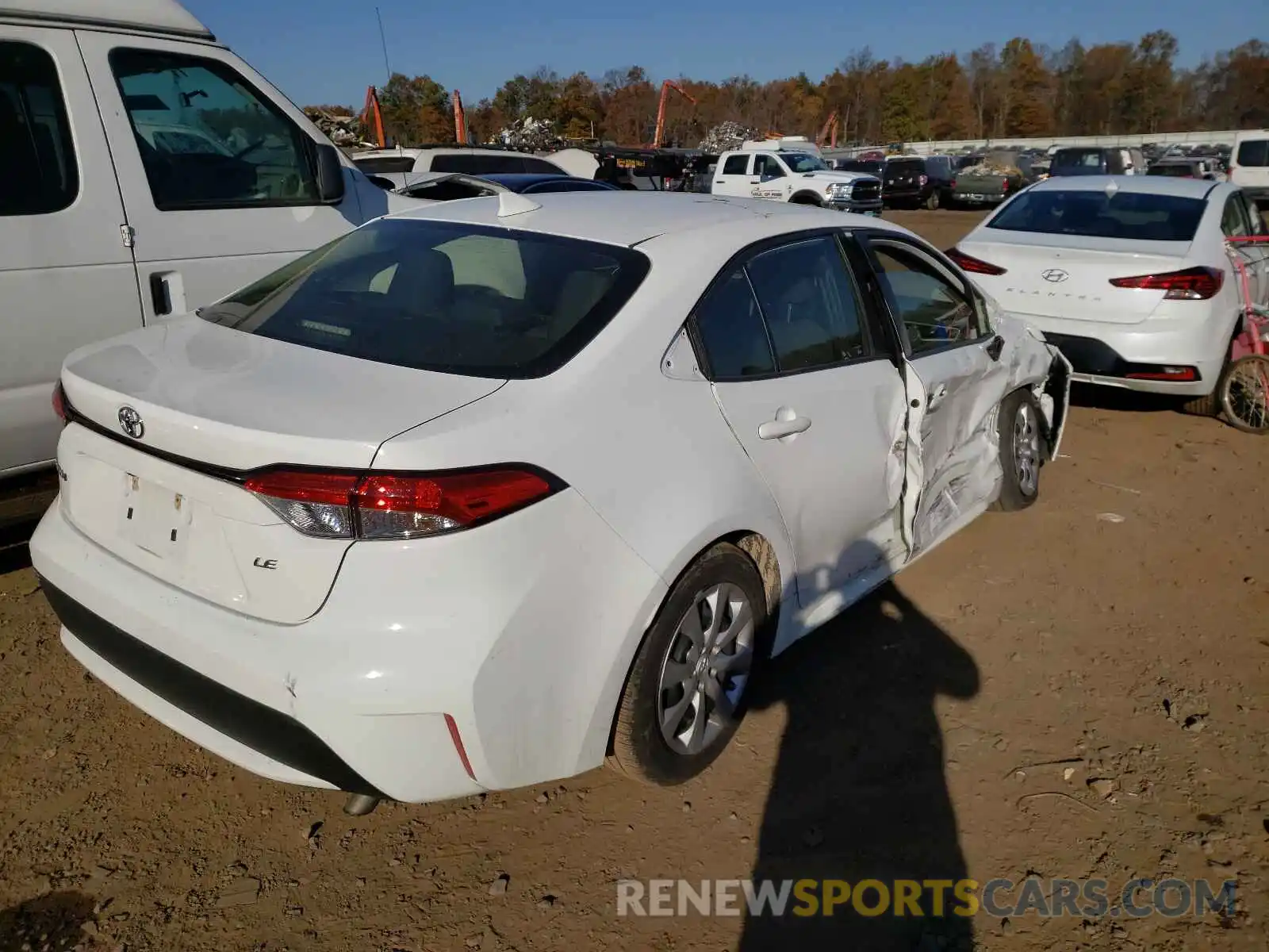 4 Photograph of a damaged car JTDEPRAE9LJ103691 TOYOTA COROLLA 2020