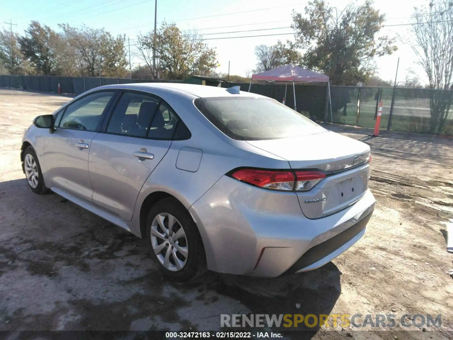 3 Photograph of a damaged car JTDEPRAE9LJ103853 TOYOTA COROLLA 2020