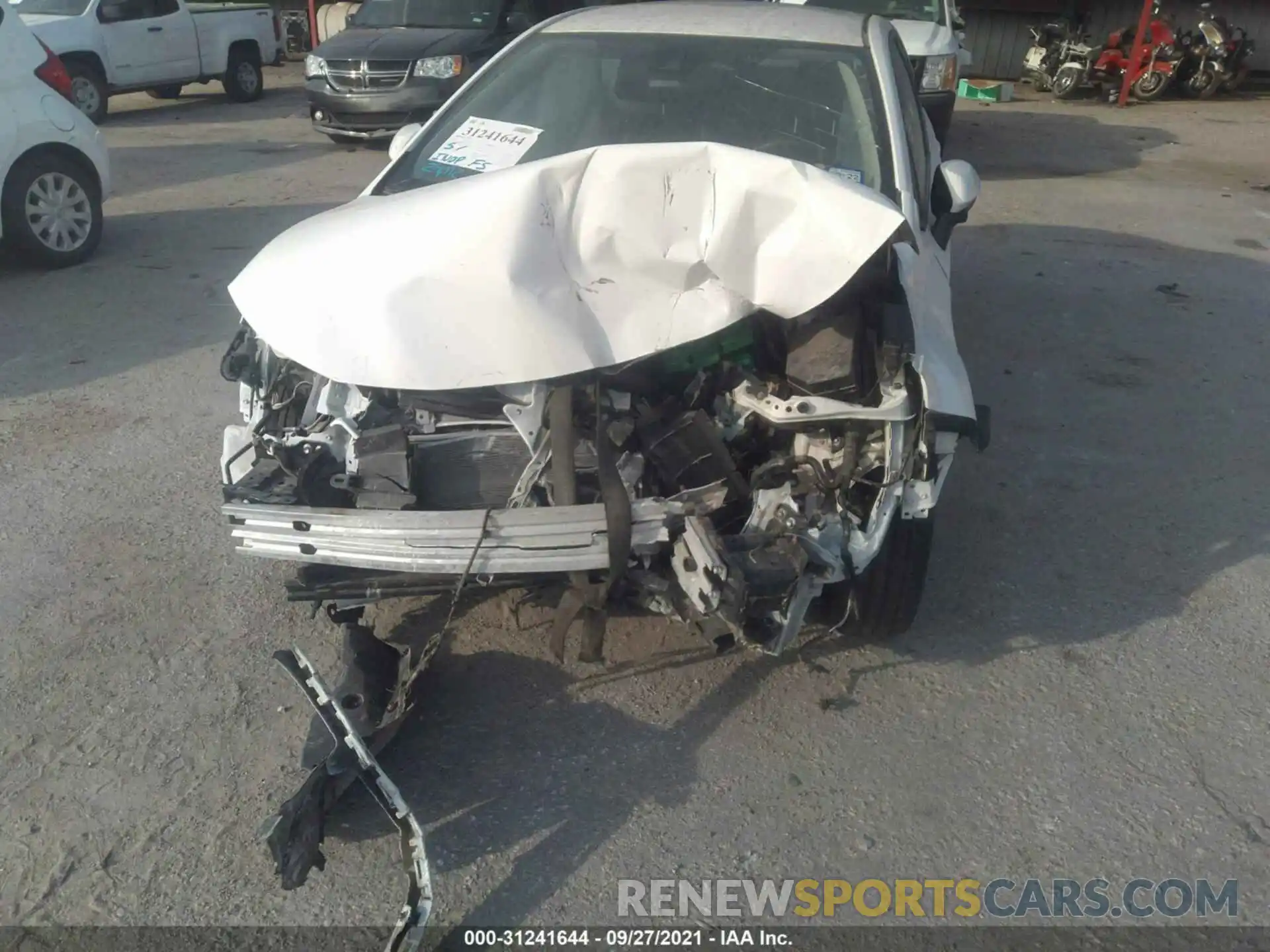 6 Photograph of a damaged car JTDEPRAE9LJ104002 TOYOTA COROLLA 2020