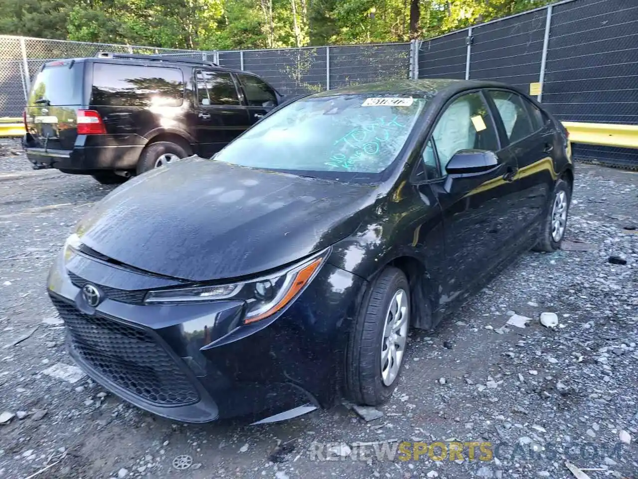 2 Photograph of a damaged car JTDEPRAE9LJ104081 TOYOTA COROLLA 2020