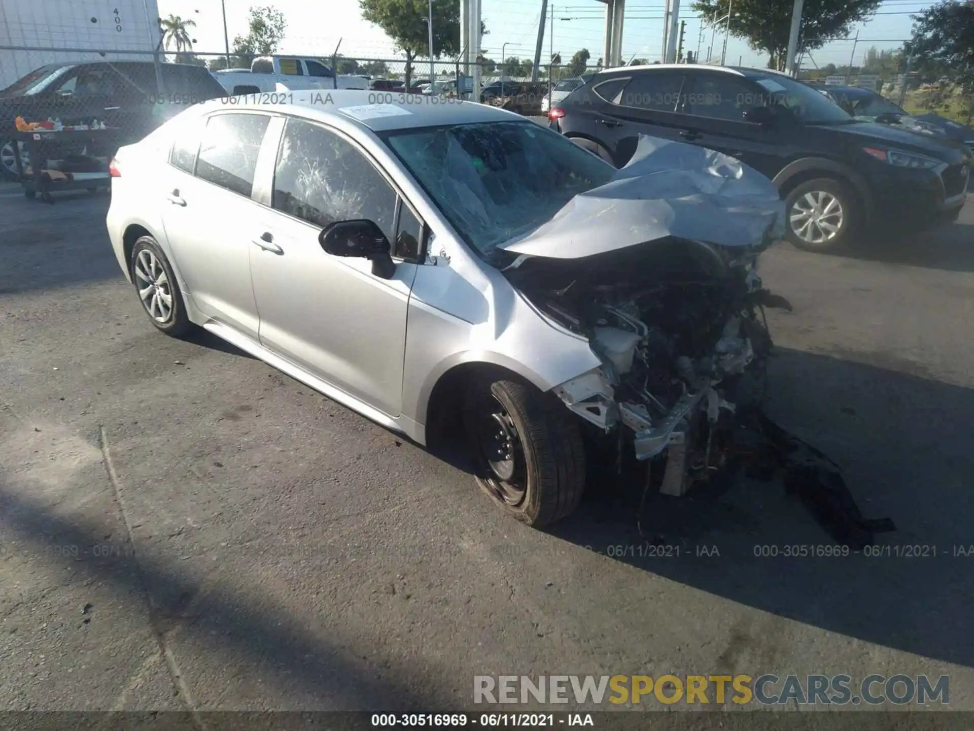 1 Photograph of a damaged car JTDEPRAE9LJ104498 TOYOTA COROLLA 2020