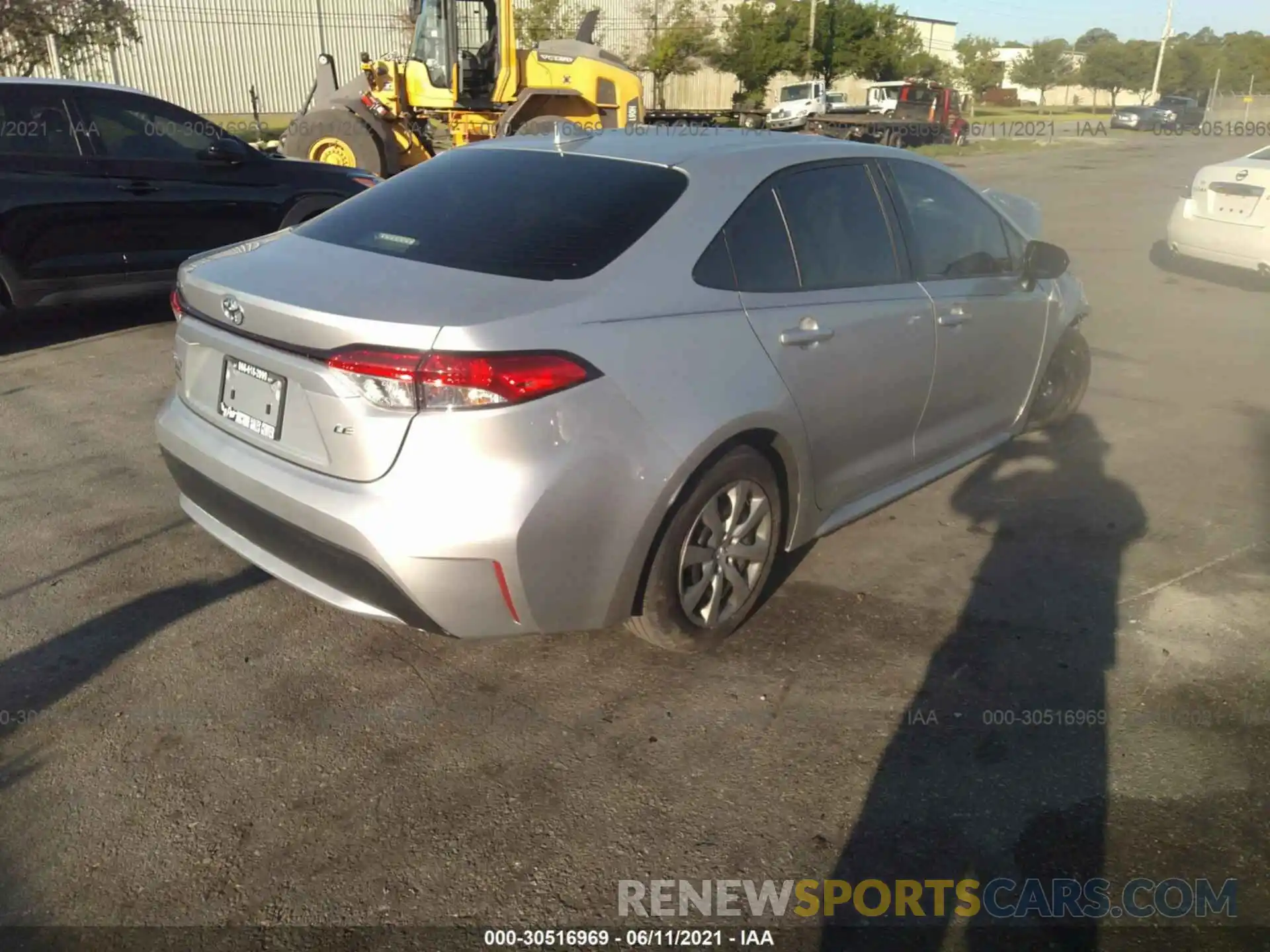 4 Photograph of a damaged car JTDEPRAE9LJ104498 TOYOTA COROLLA 2020