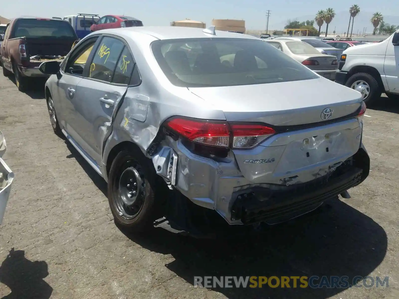 3 Photograph of a damaged car JTDEPRAE9LJ106381 TOYOTA COROLLA 2020