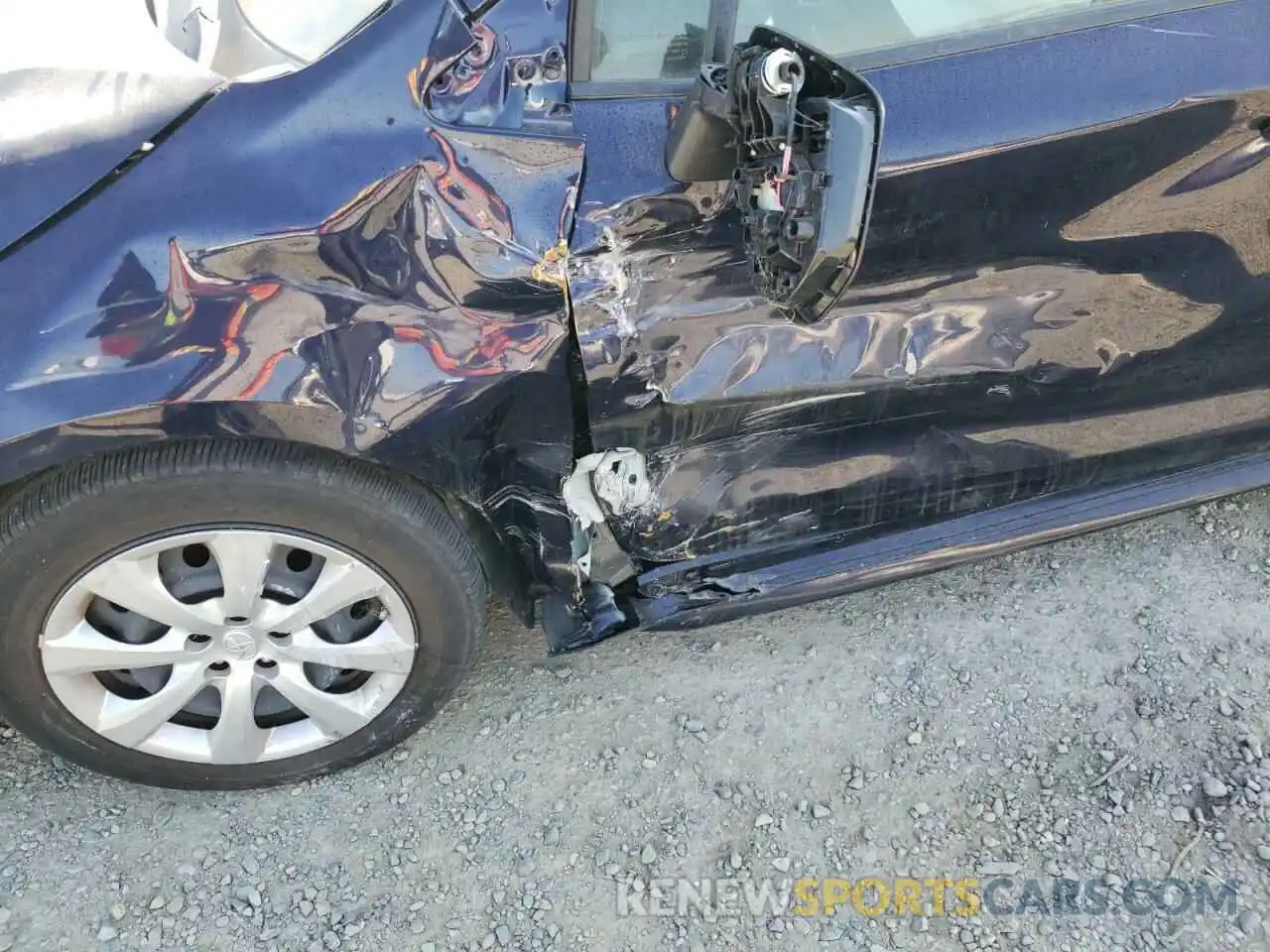 10 Photograph of a damaged car JTDEPRAE9LJ107479 TOYOTA COROLLA 2020