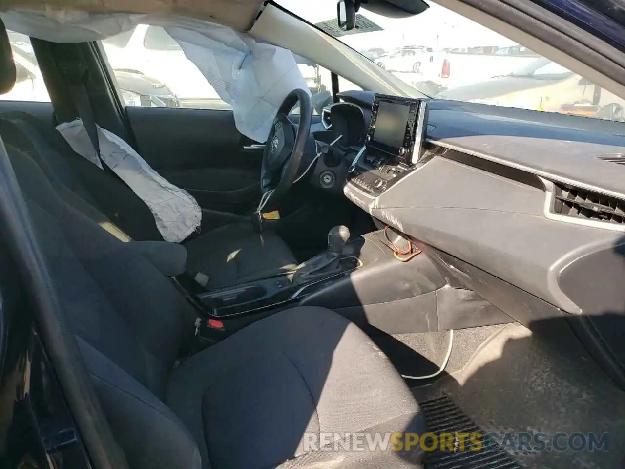 5 Photograph of a damaged car JTDEPRAE9LJ107479 TOYOTA COROLLA 2020