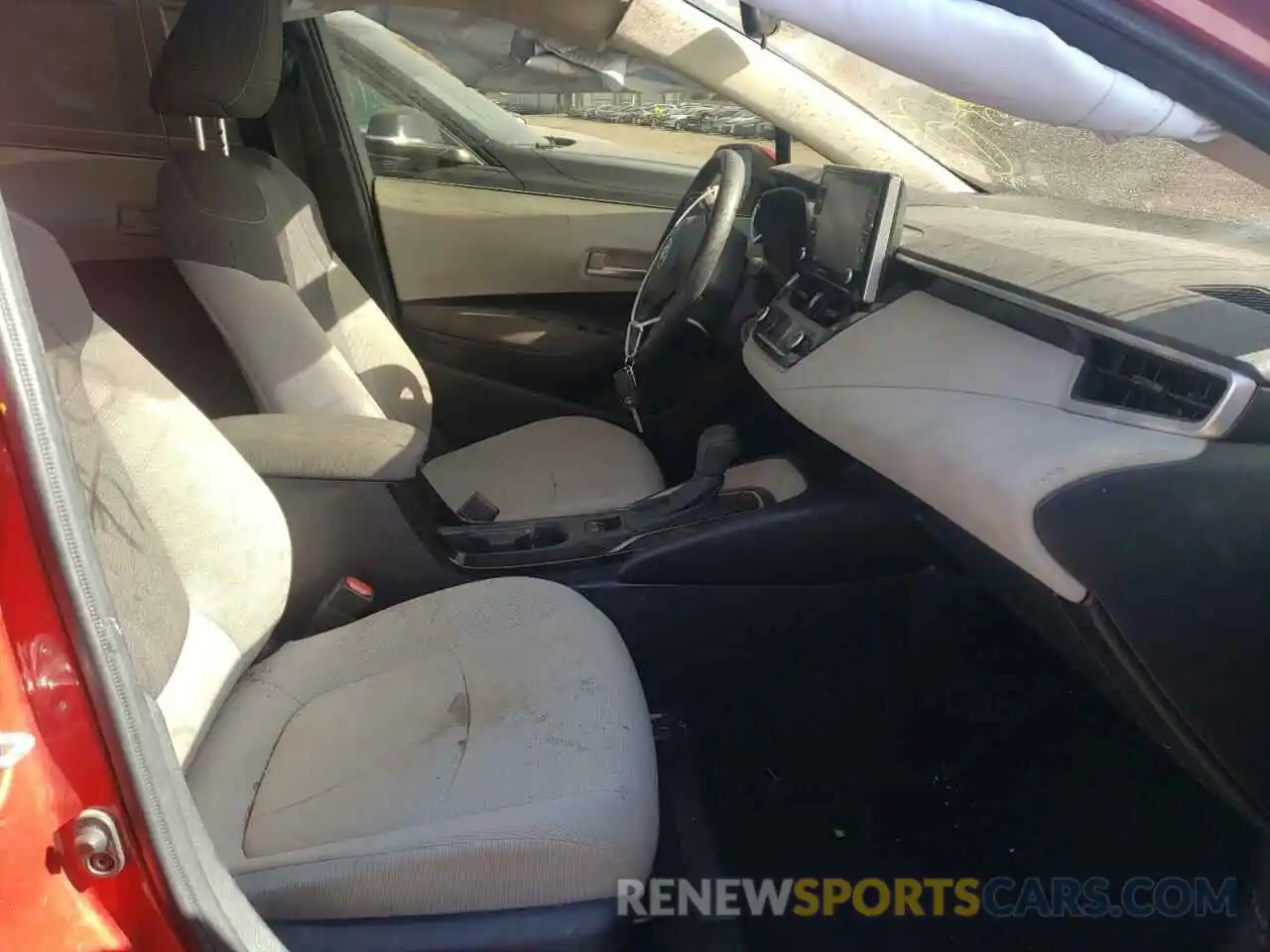 5 Photograph of a damaged car JTDEPRAE9LJ109099 TOYOTA COROLLA 2020