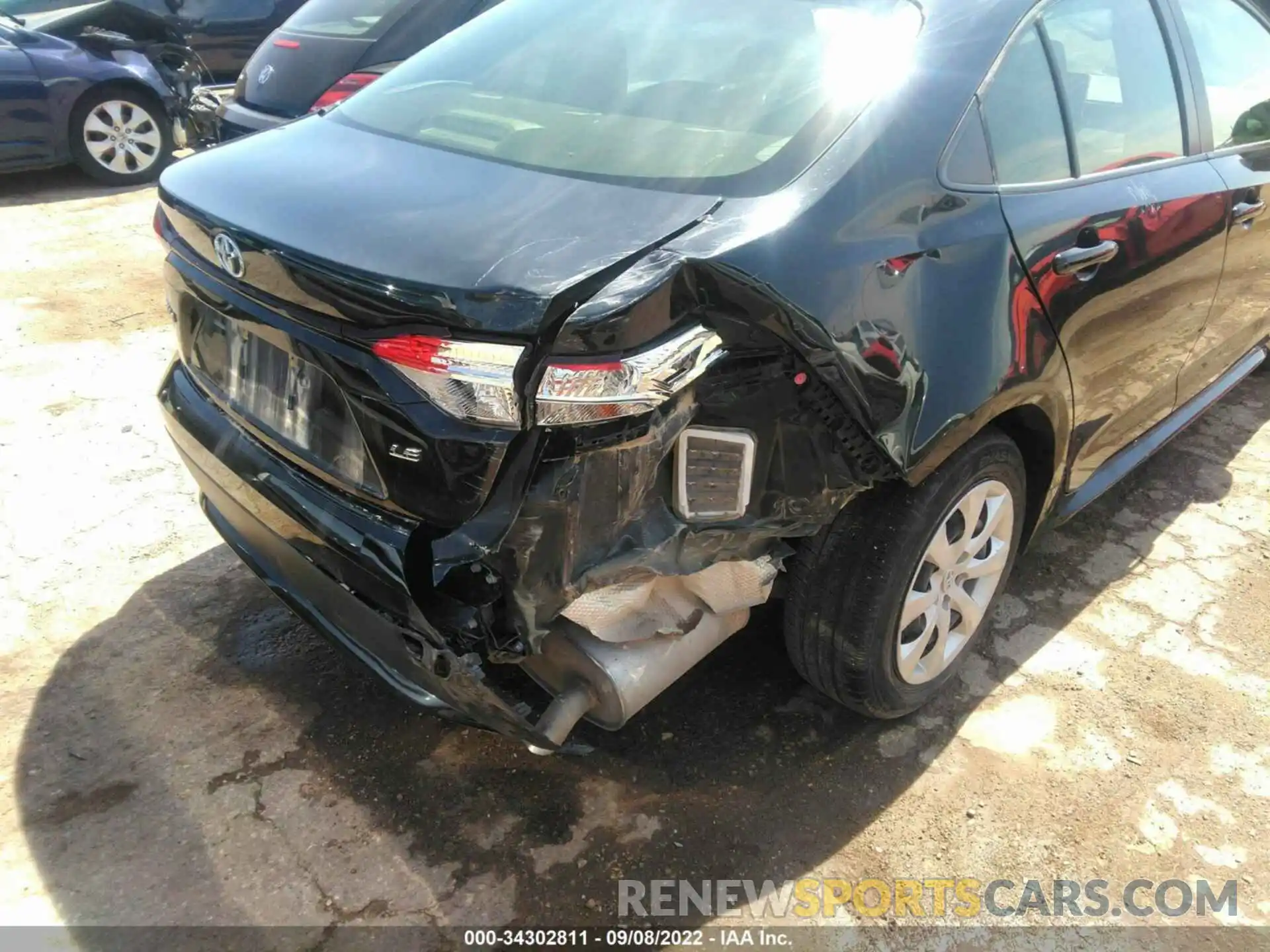 6 Photograph of a damaged car JTDEPRAE9LJ110950 TOYOTA COROLLA 2020