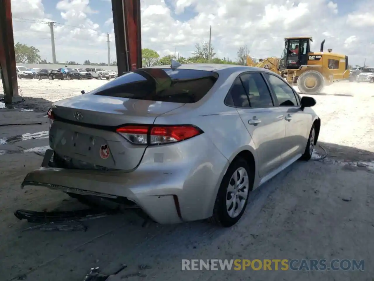 4 Photograph of a damaged car JTDEPRAE9LJ111161 TOYOTA COROLLA 2020