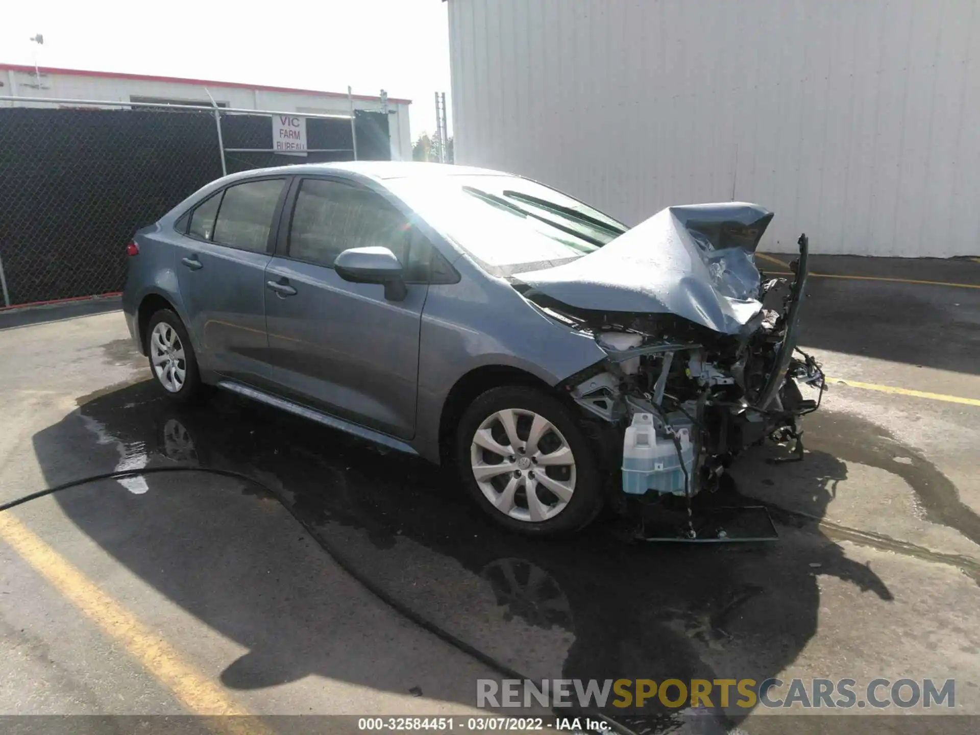 1 Photograph of a damaged car JTDEPRAE9LJ112195 TOYOTA COROLLA 2020