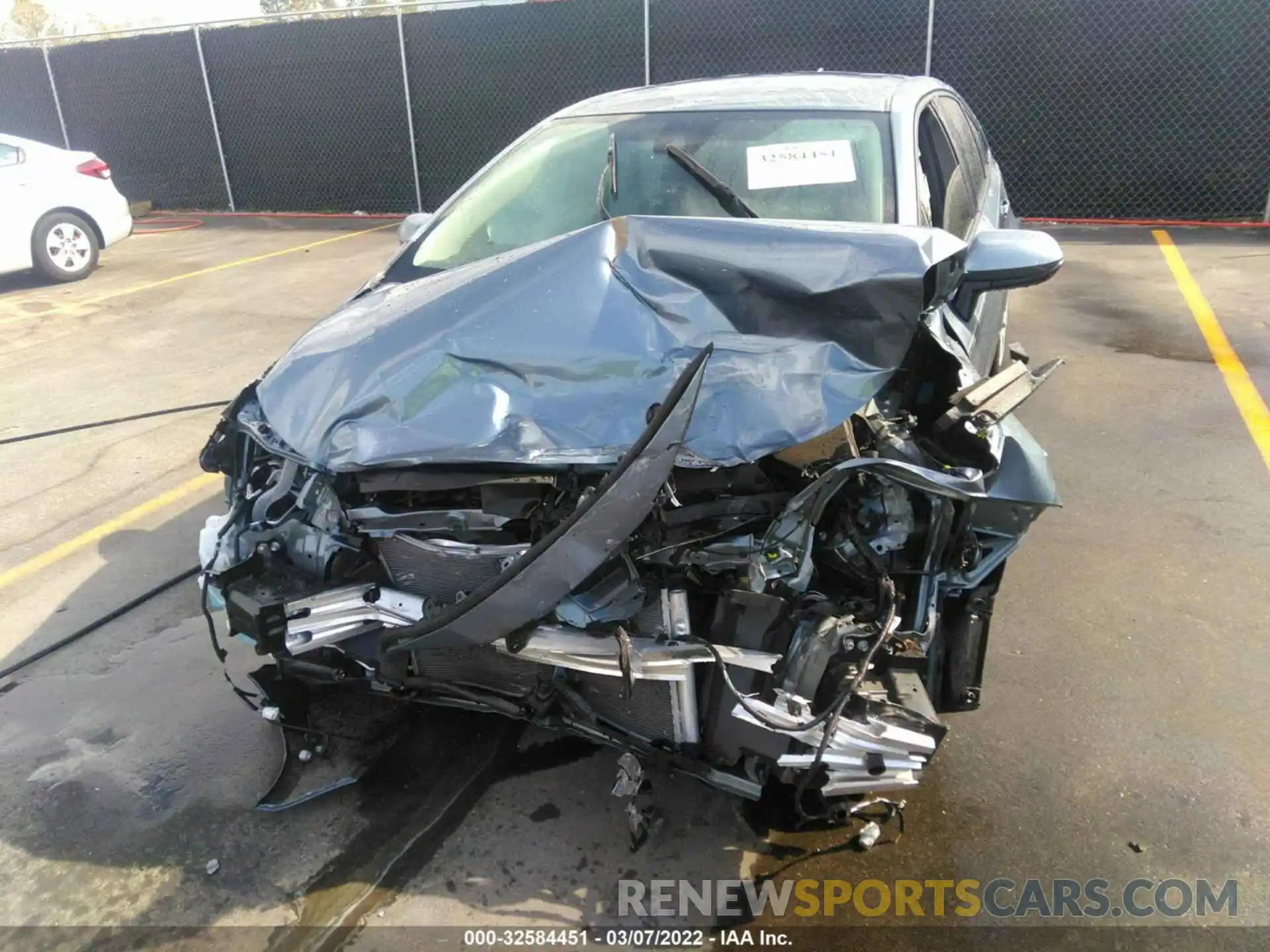 6 Photograph of a damaged car JTDEPRAE9LJ112195 TOYOTA COROLLA 2020