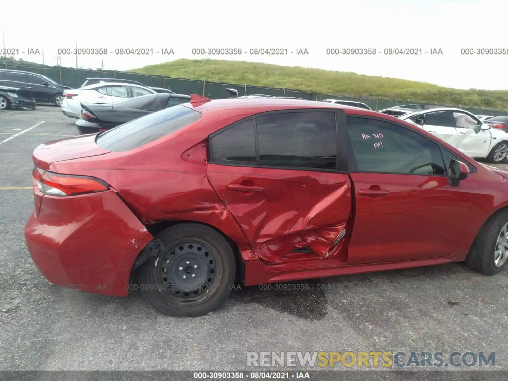 6 Photograph of a damaged car JTDEPRAE9LJ112262 TOYOTA COROLLA 2020