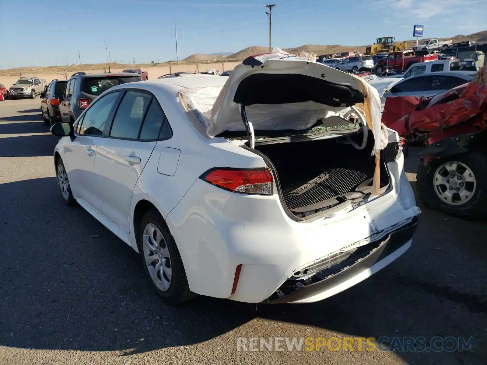 3 Photograph of a damaged car JTDEPRAE9LJ112293 TOYOTA COROLLA 2020