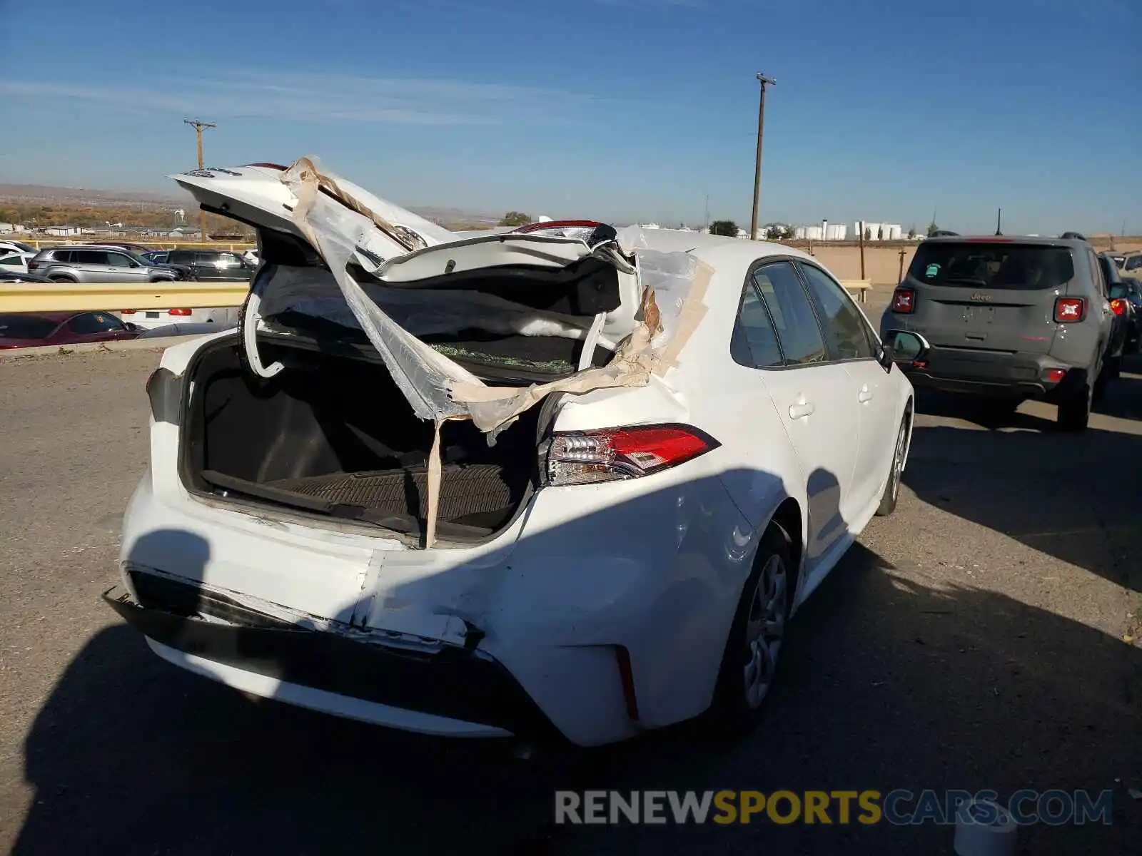 4 Photograph of a damaged car JTDEPRAE9LJ112293 TOYOTA COROLLA 2020