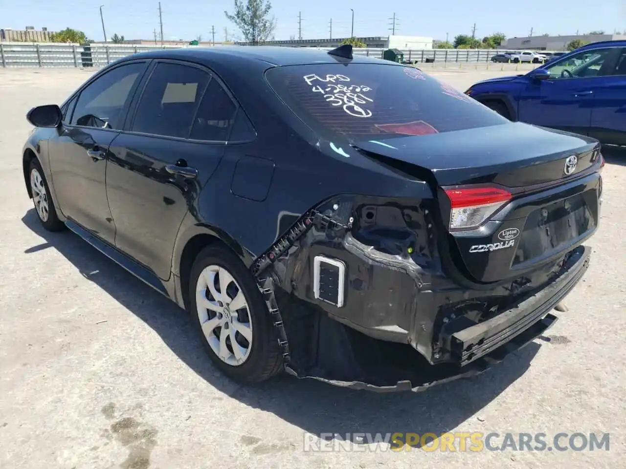 3 Photograph of a damaged car JTDEPRAE9LJ113881 TOYOTA COROLLA 2020