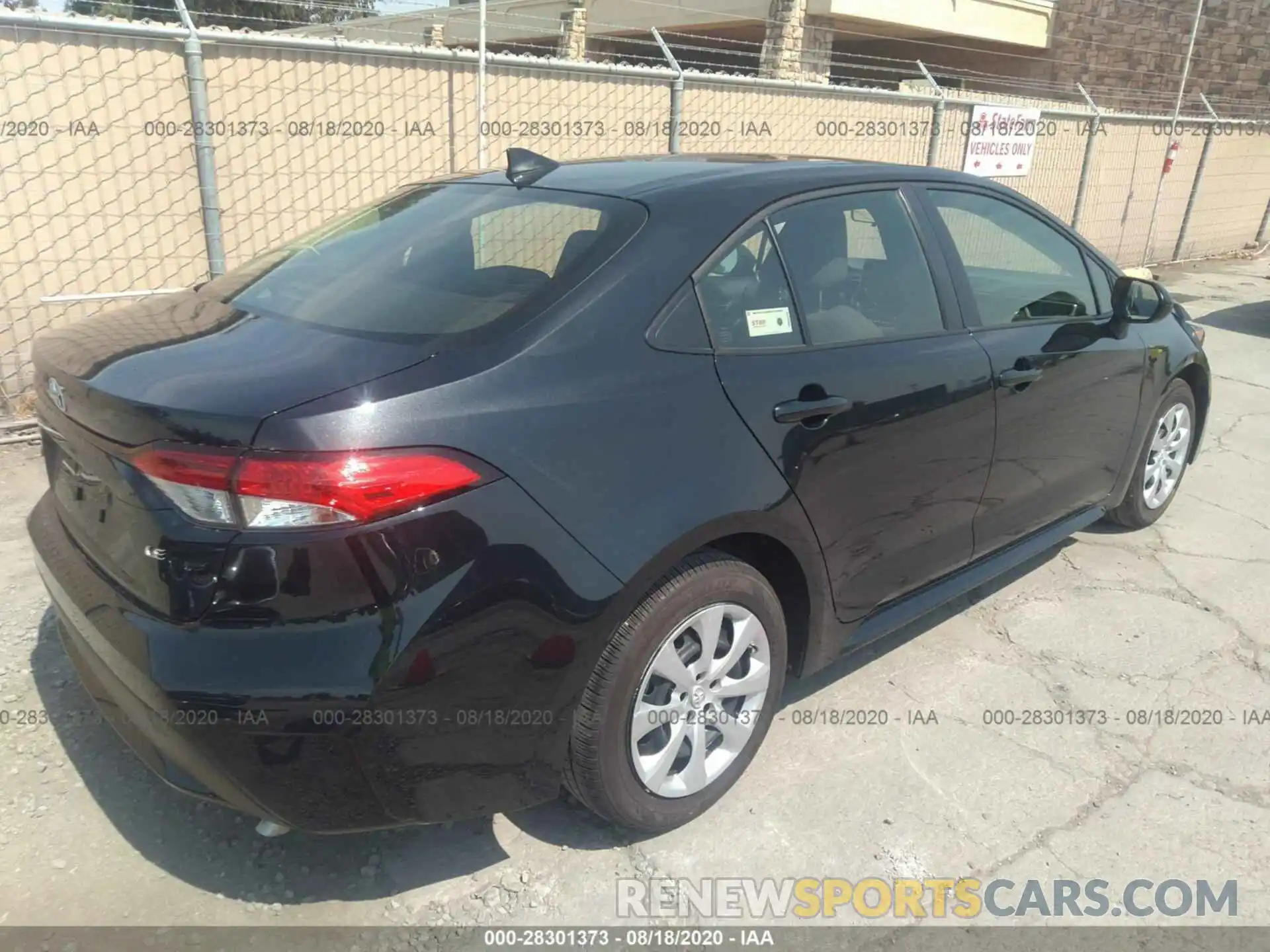 4 Photograph of a damaged car JTDEPRAE9LJ116960 TOYOTA COROLLA 2020