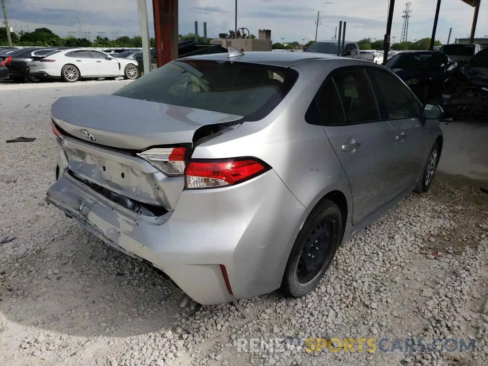 4 Photograph of a damaged car JTDEPRAEXLJ007665 TOYOTA COROLLA 2020