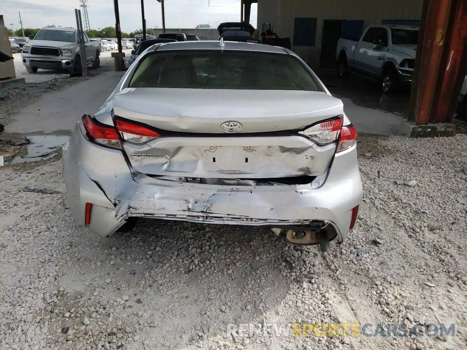 9 Photograph of a damaged car JTDEPRAEXLJ007665 TOYOTA COROLLA 2020