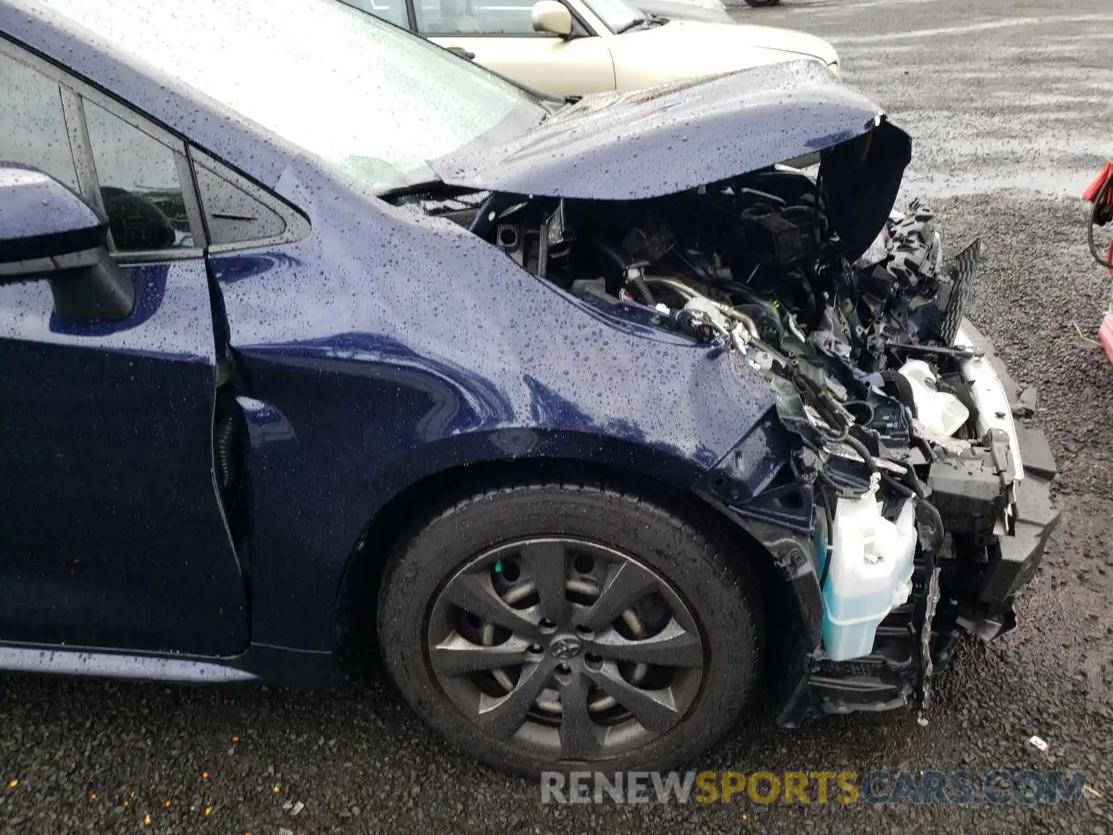 9 Photograph of a damaged car JTDEPRAEXLJ008542 TOYOTA COROLLA 2020